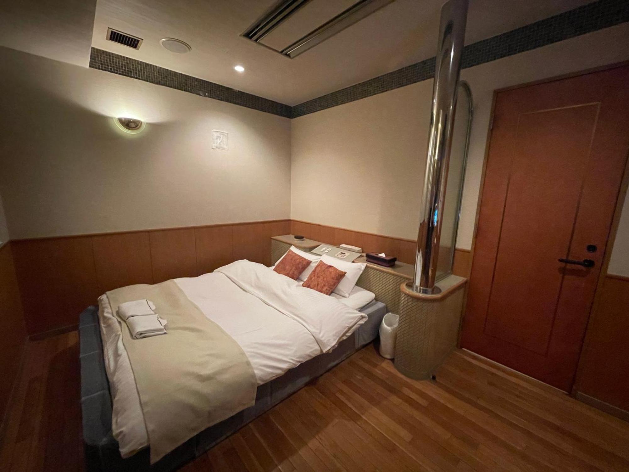 Hotel Luxe - Adult Only Präfektur Tokio Exterior foto